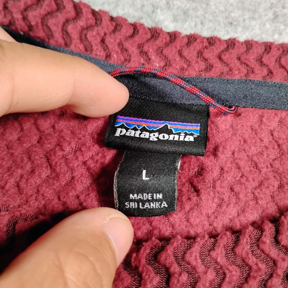 Patagonia Men's R1 Air Crew Neck Fleece Pullover Sweater Size L Burgundy Red